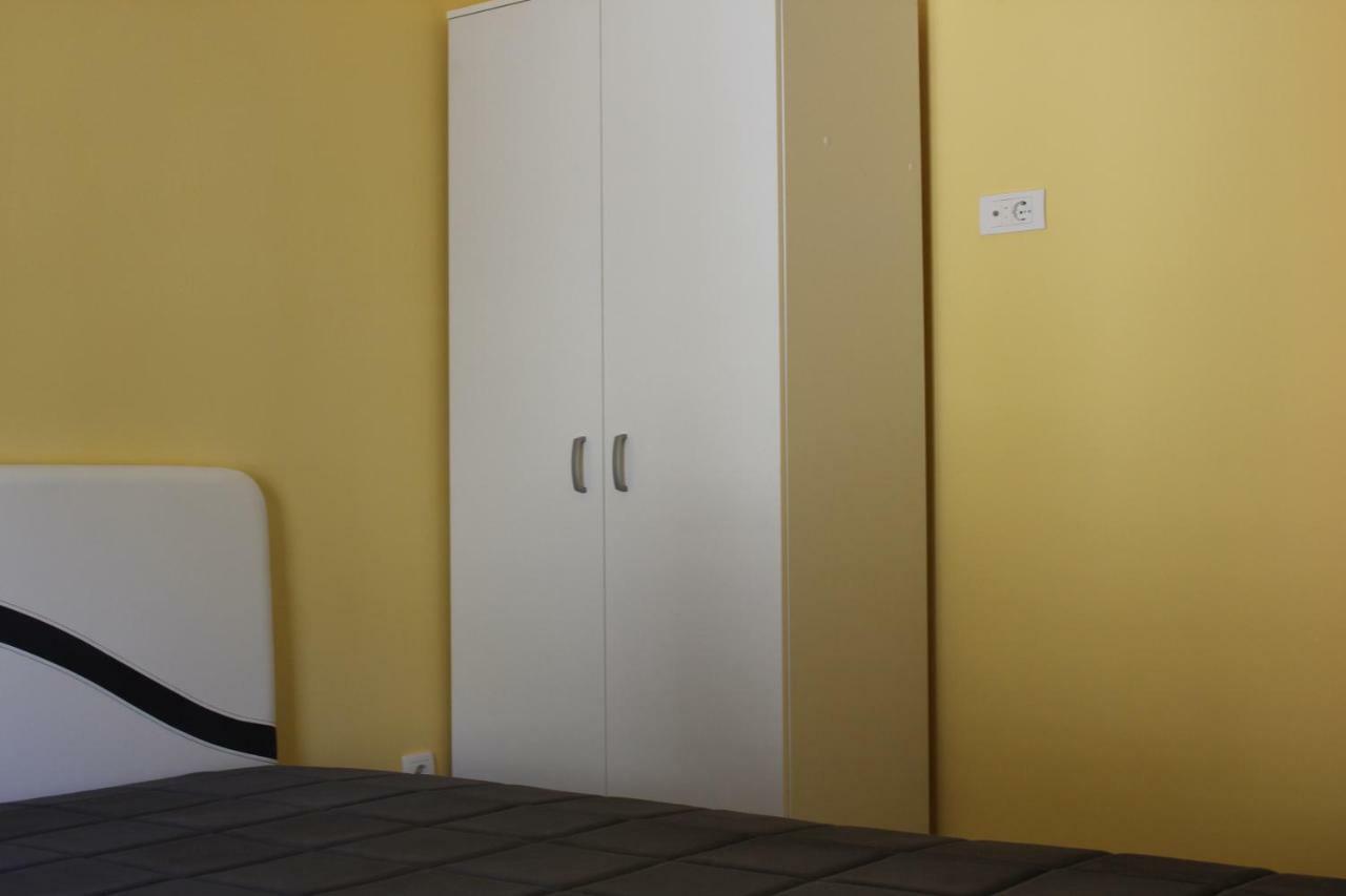 Apartments Kapisoda Цетине Экстерьер фото