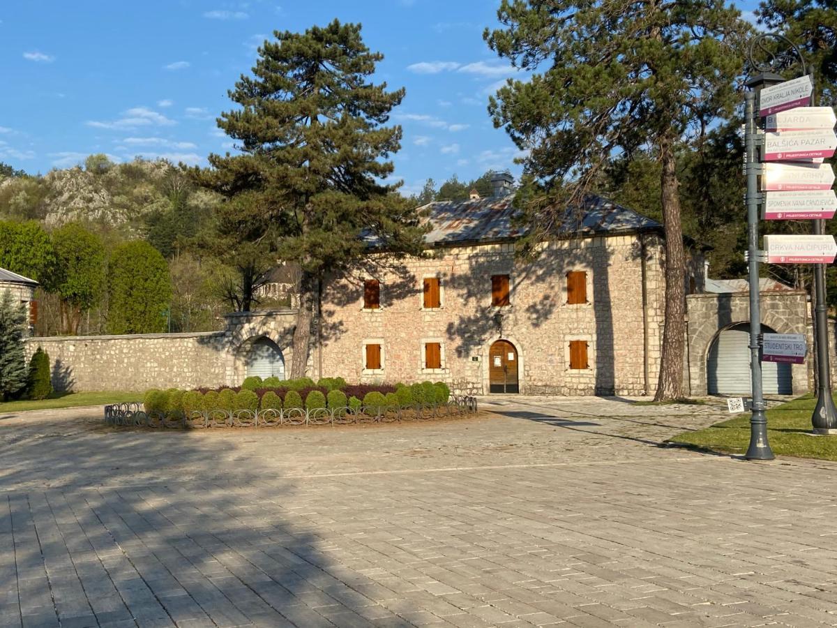Apartments Kapisoda Цетине Экстерьер фото